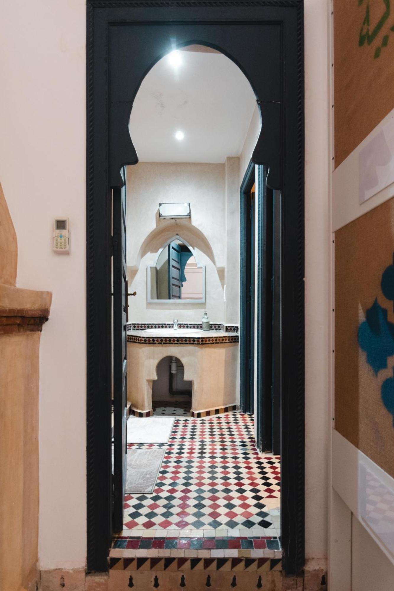 The Central House Marrakech Medina Marrakesh Exterior photo